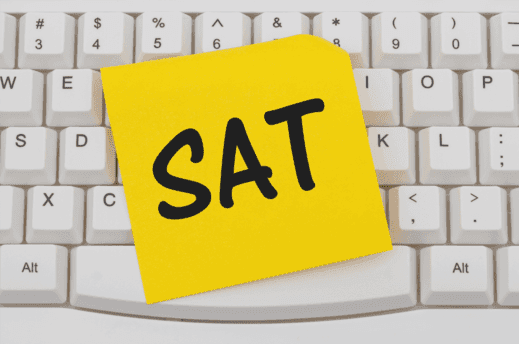 A yellow postit with 'SAT' written on it